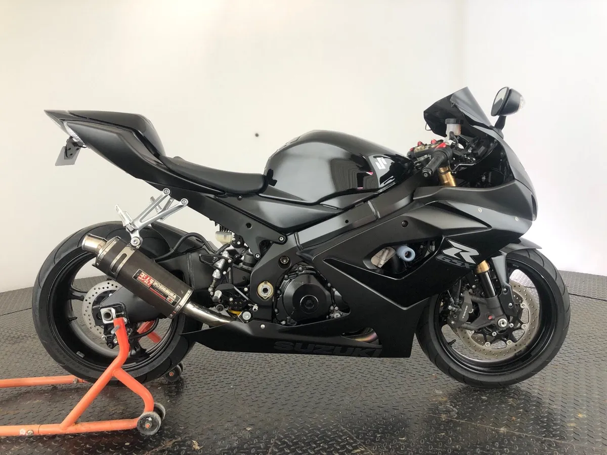 Suzuki GSXR 1000 - Image 1