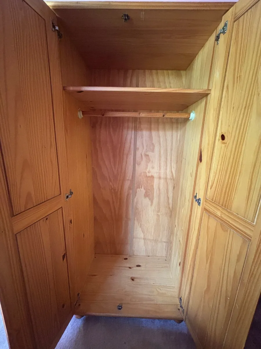 Wardrobe - Image 3