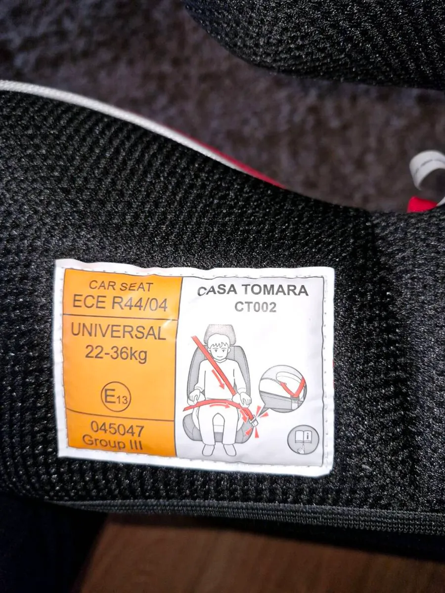 Childs booster seat - Image 4