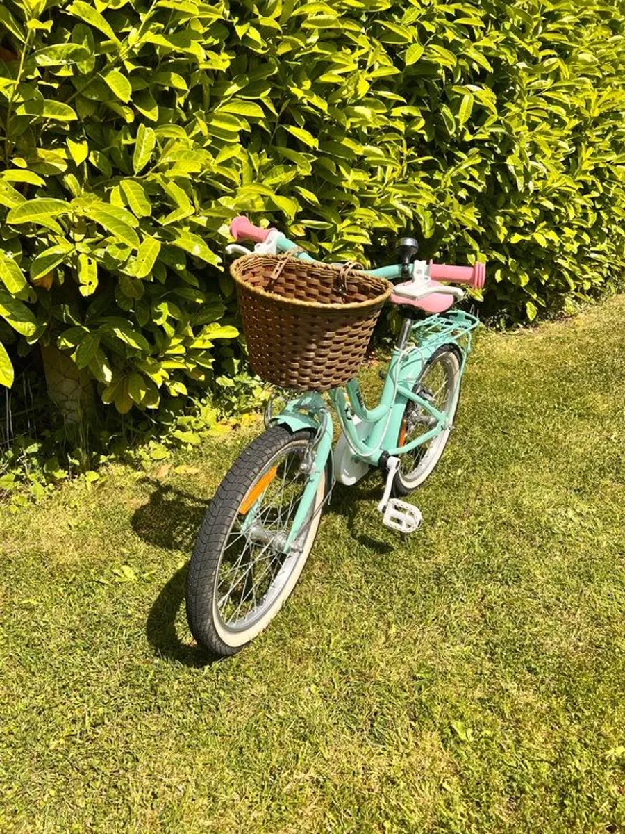 18 Inch Verve Star Bike with Basket Mint - Image 1