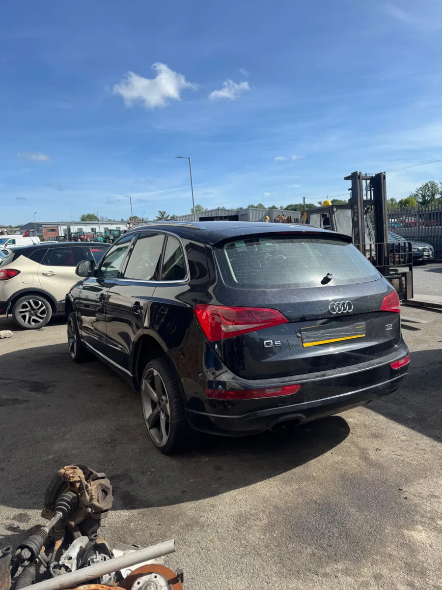 2011 AUDI Q5 SE TDI BREAKING / PARTS - Image 3