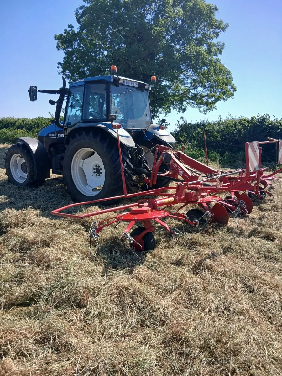 Hay Bales - Image 3