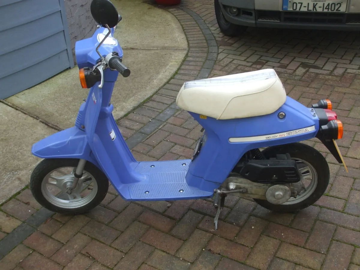 Honda Mini Melody NT50F (1985) - Image 1