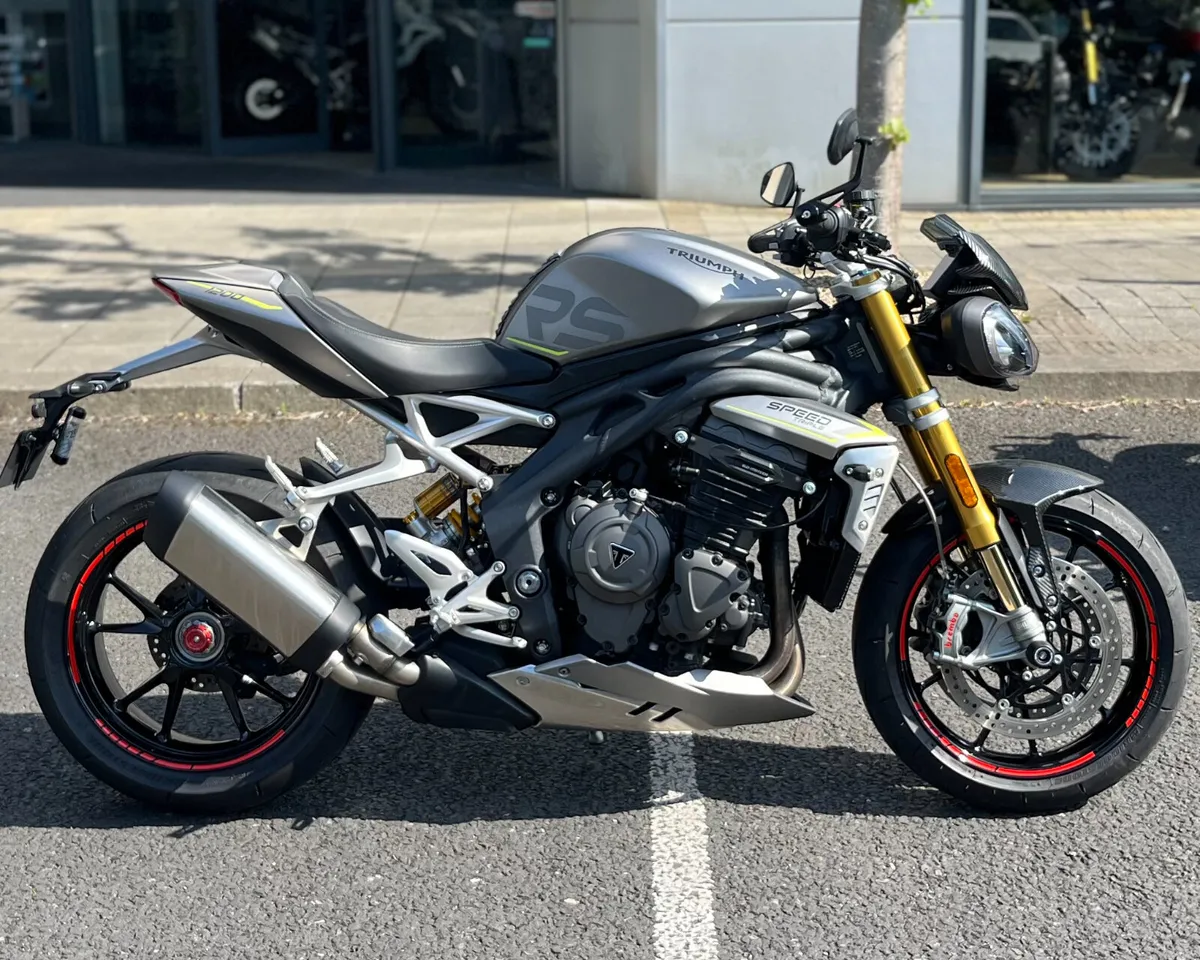 TRIUMPH SPEED TRIPLE 1200 RS - Image 1