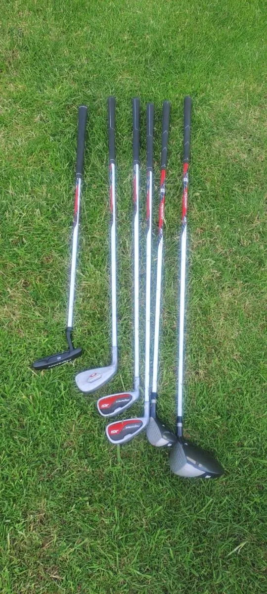 Wilson Left hand junior golf set - Image 2
