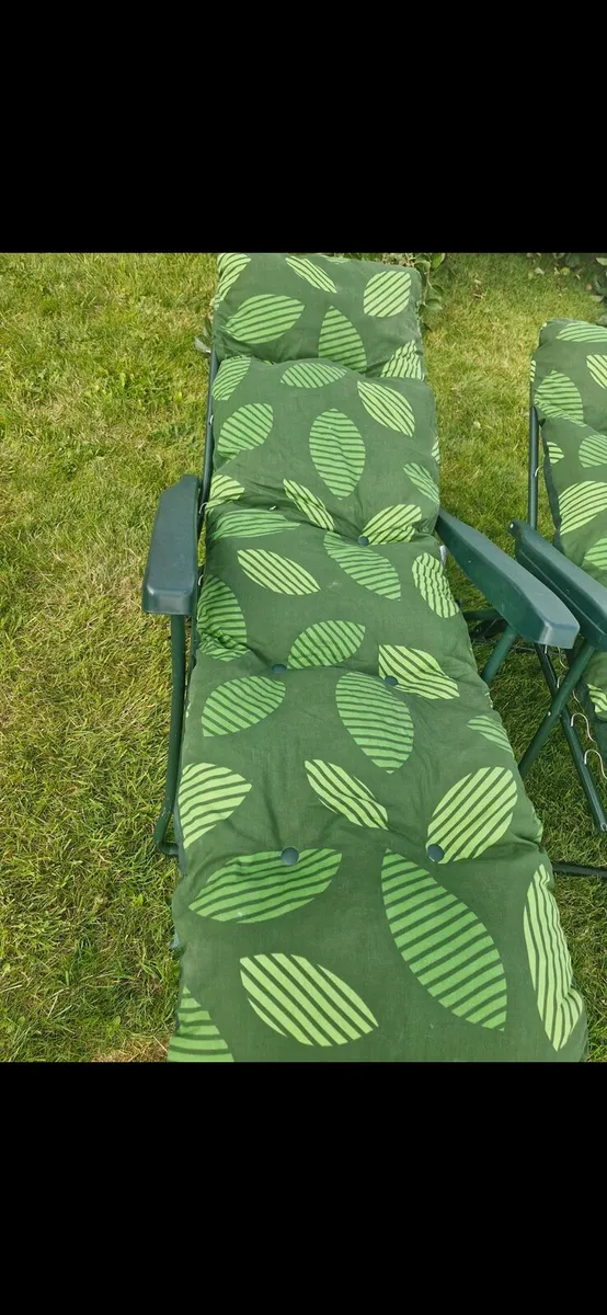 Two Recliner chairs - Image 4