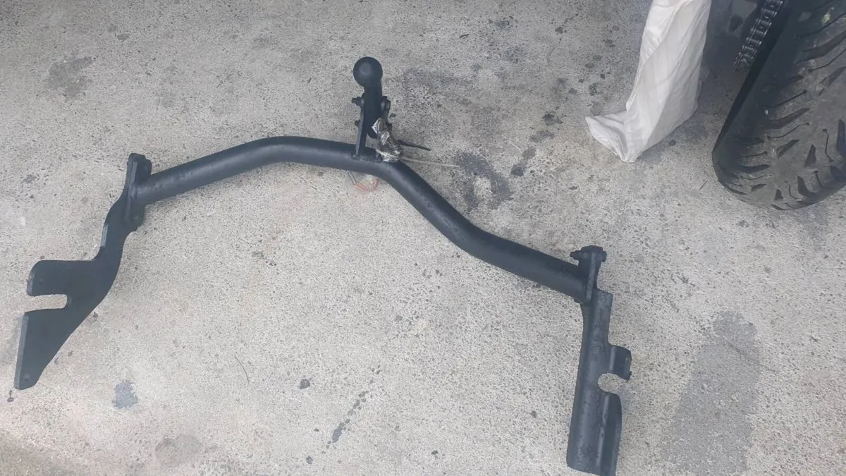 Ford connect van Towbar - Image 2