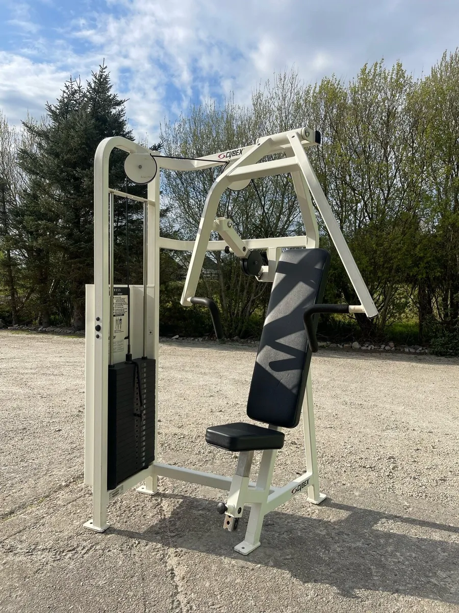 Cybex VR Chest Press - Image 1