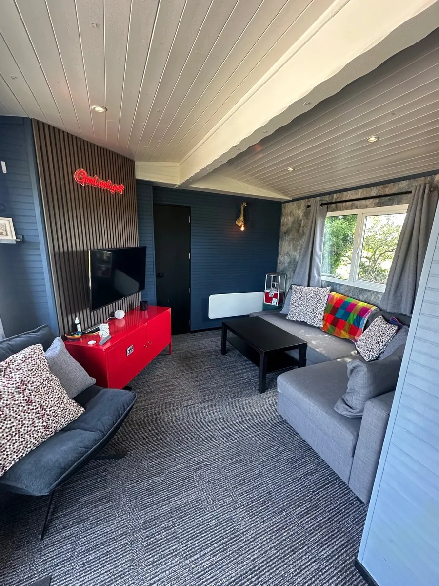 Mobile Home - Image 2