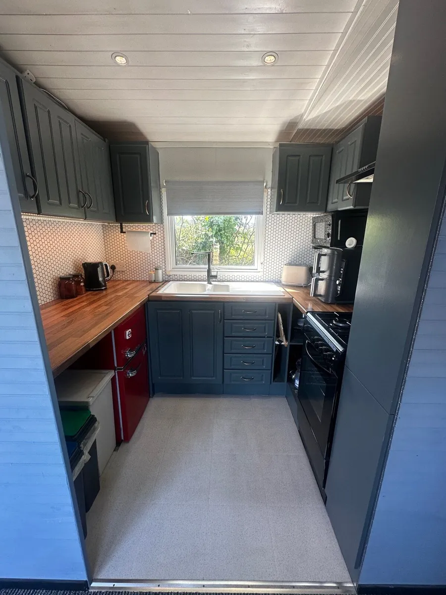 Mobile Home - Image 3