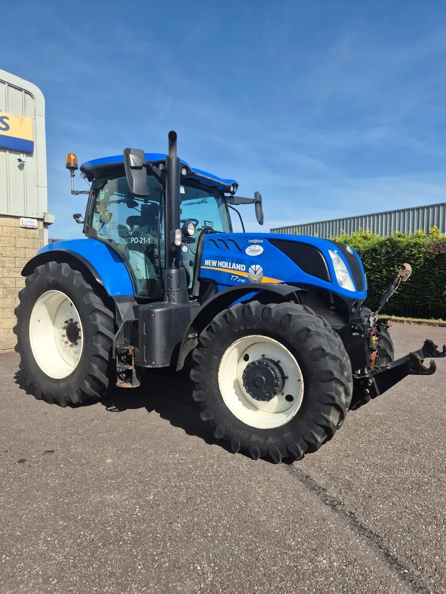 New Holland  T7.245 Auto Comman.. - Image 1
