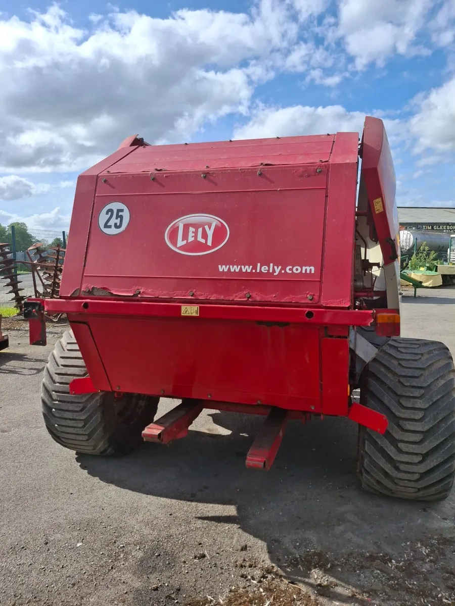 Lely Welger RP245 Baler - Image 4