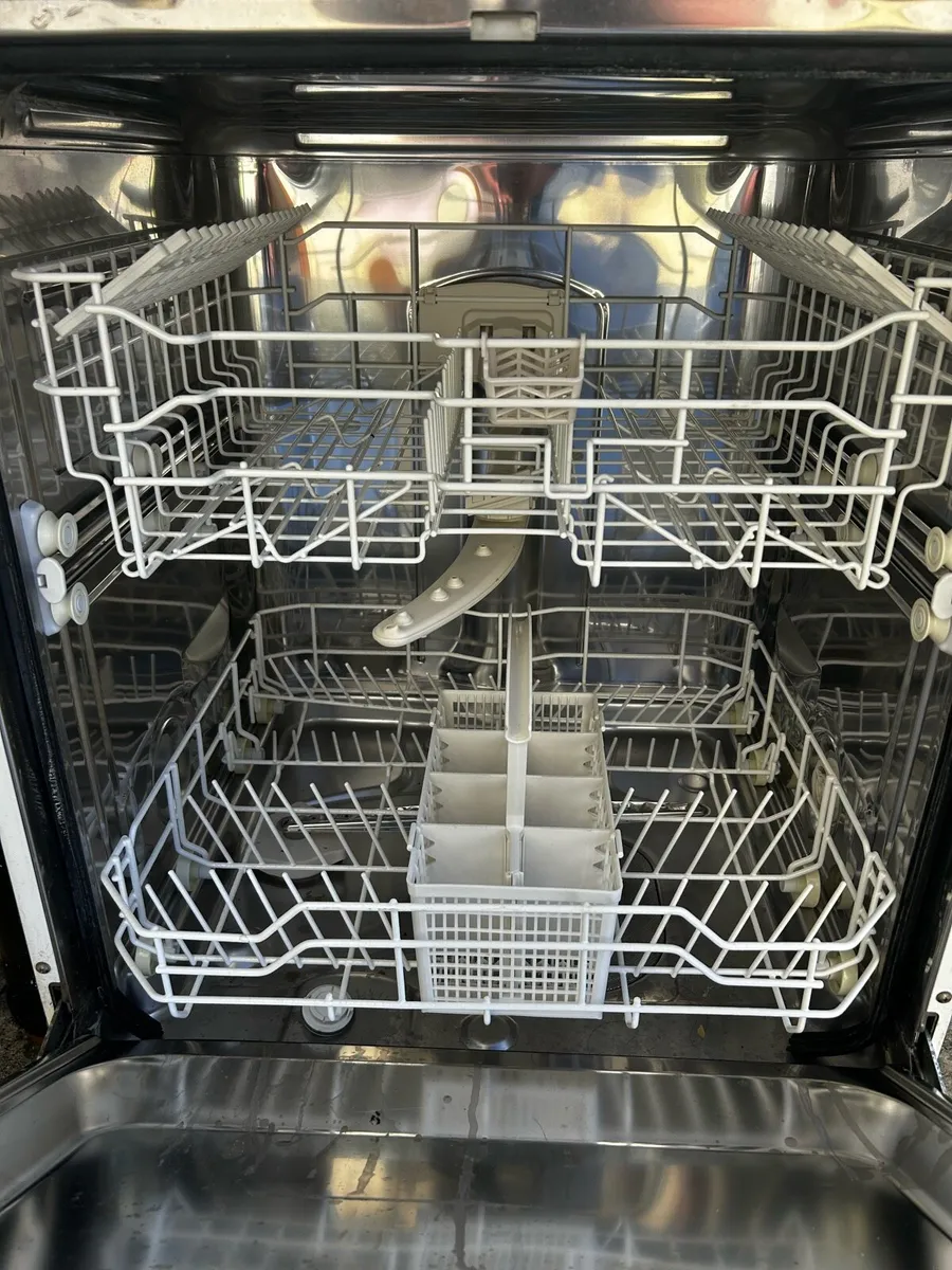 Fridge& dishwasher - Image 2