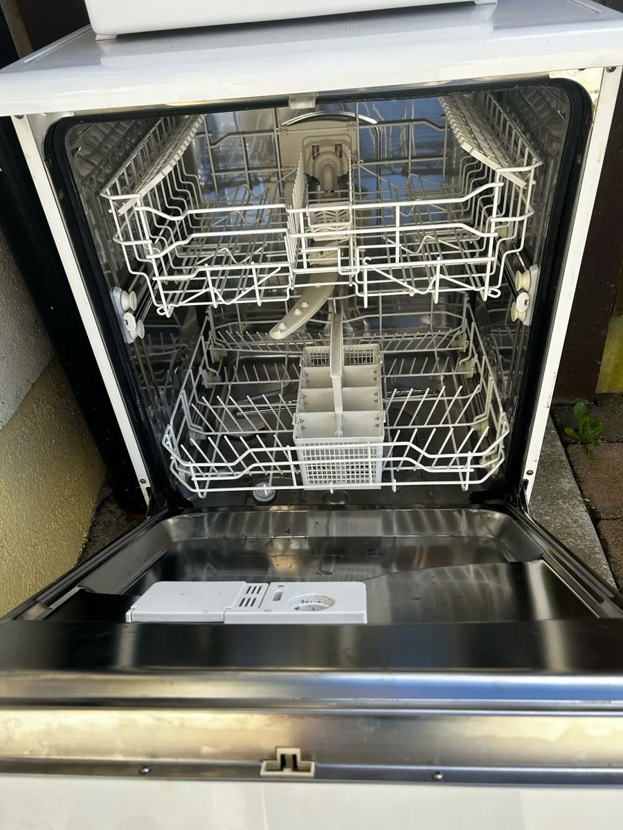 Fridge& dishwasher - Image 3
