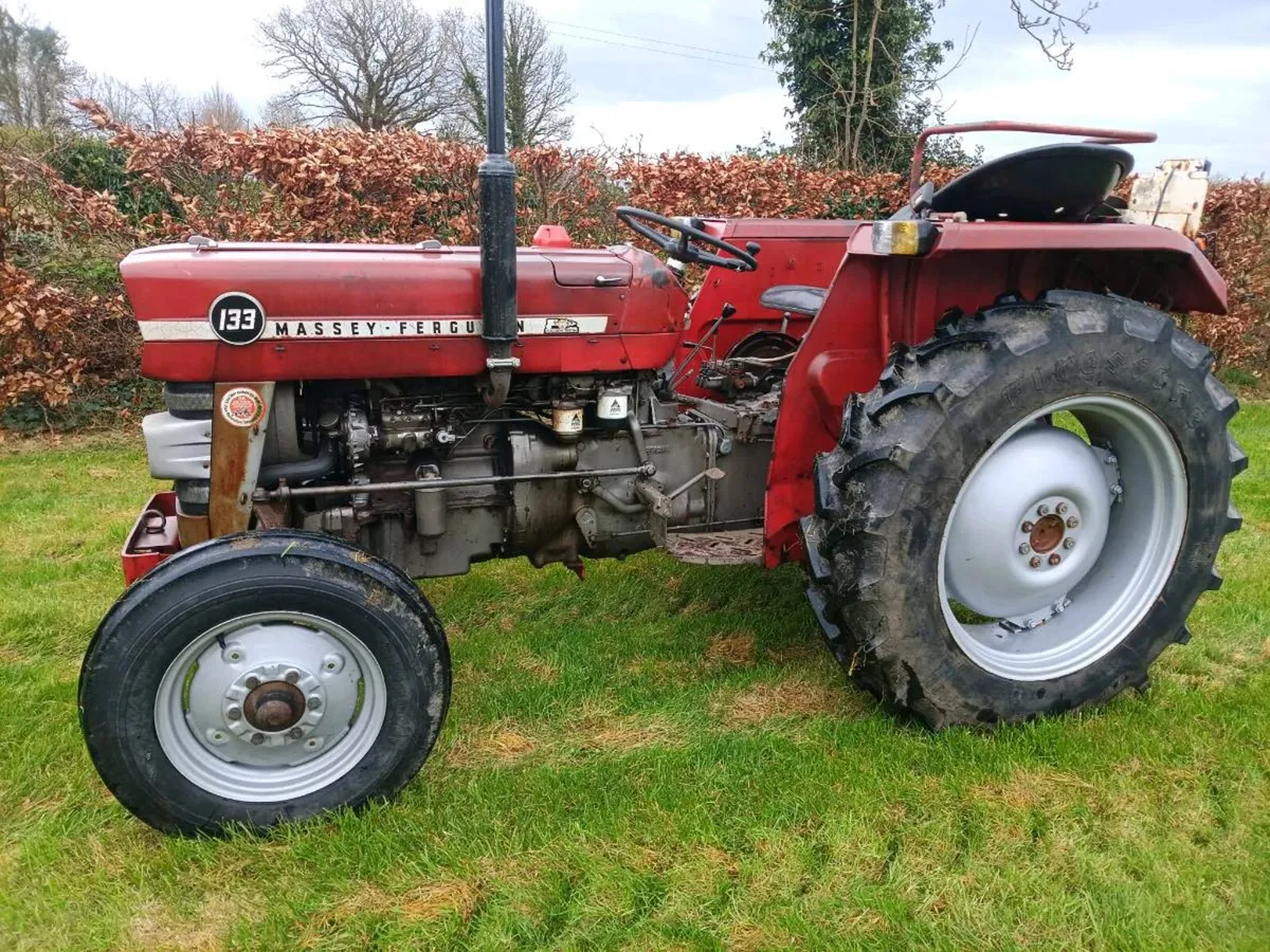 Massey Ferguson 133 - Image 3