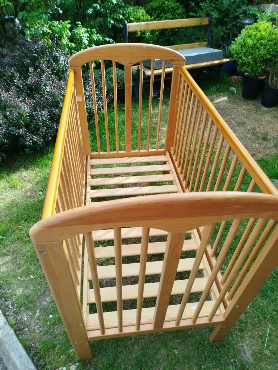 Children bed - Image 1