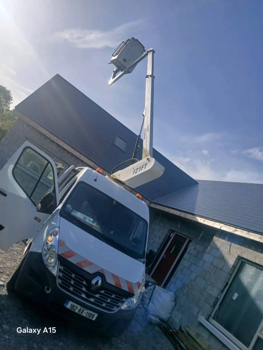 Renault master cherry picker - Image 2