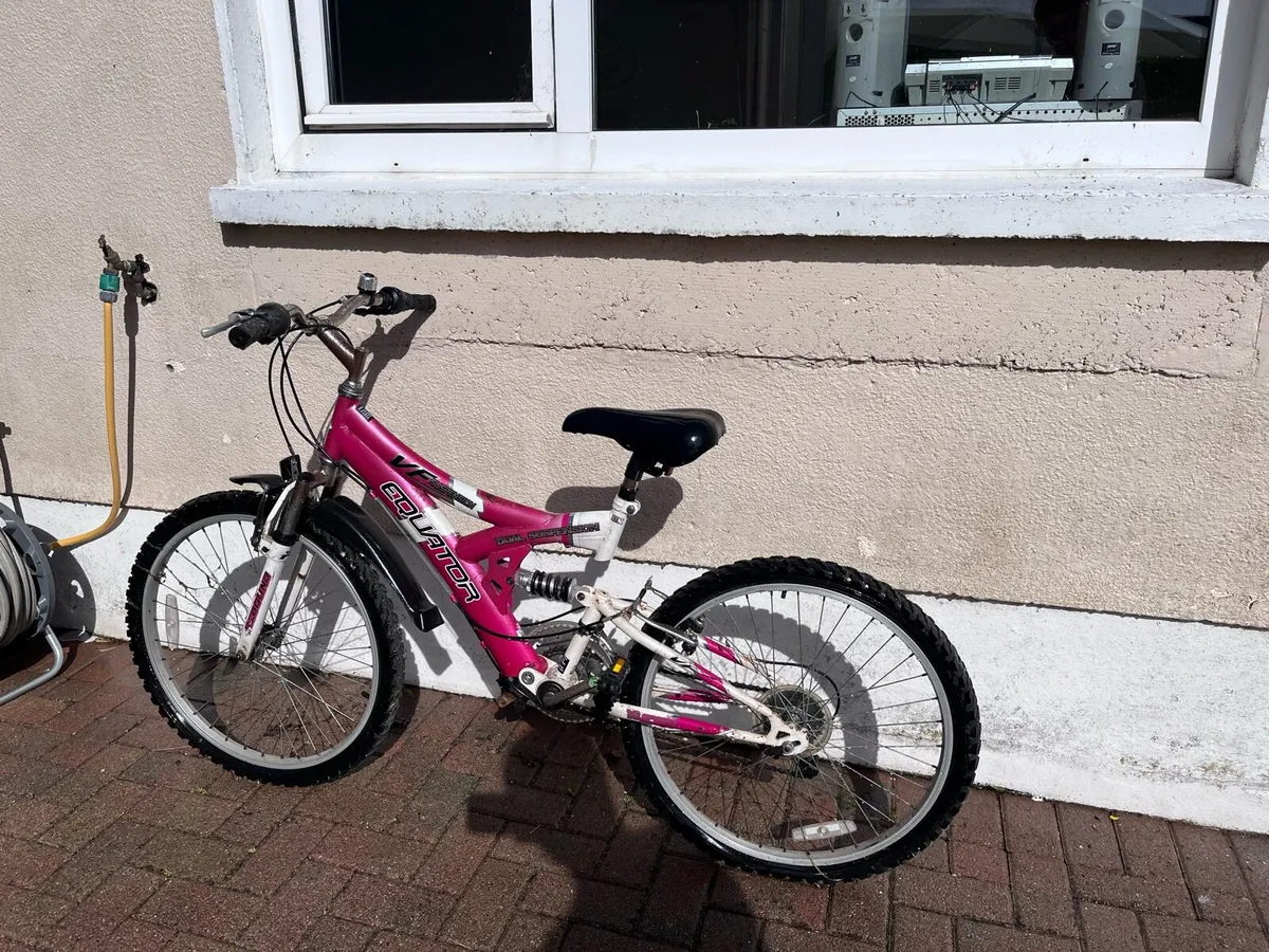 Pink bike for kids - Image 2