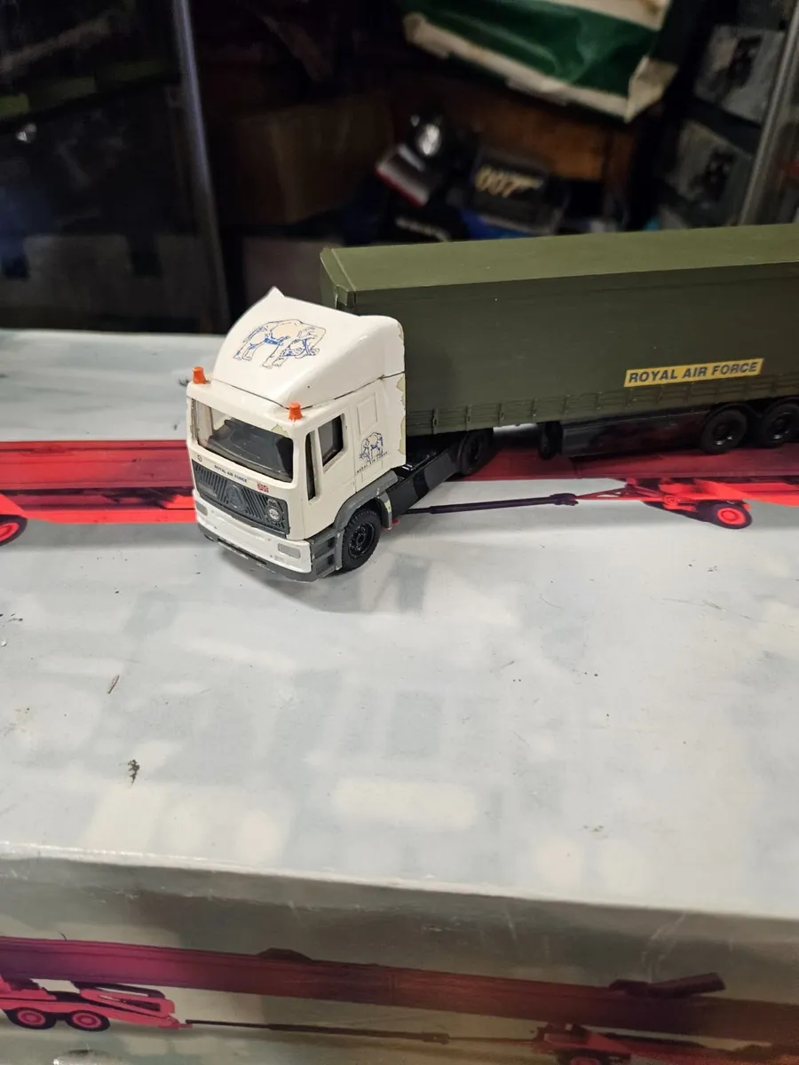 Corgi Truck - Image 1