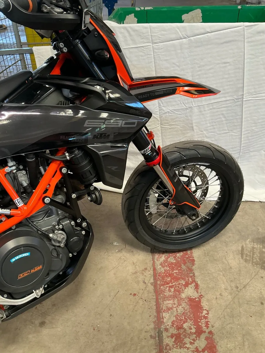 Motorcycle - Image 2