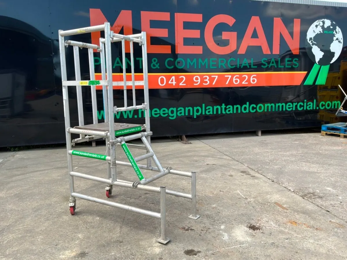 ALUMINIUM  PODIUM ACCESS PLATFORM.....756. - Image 1