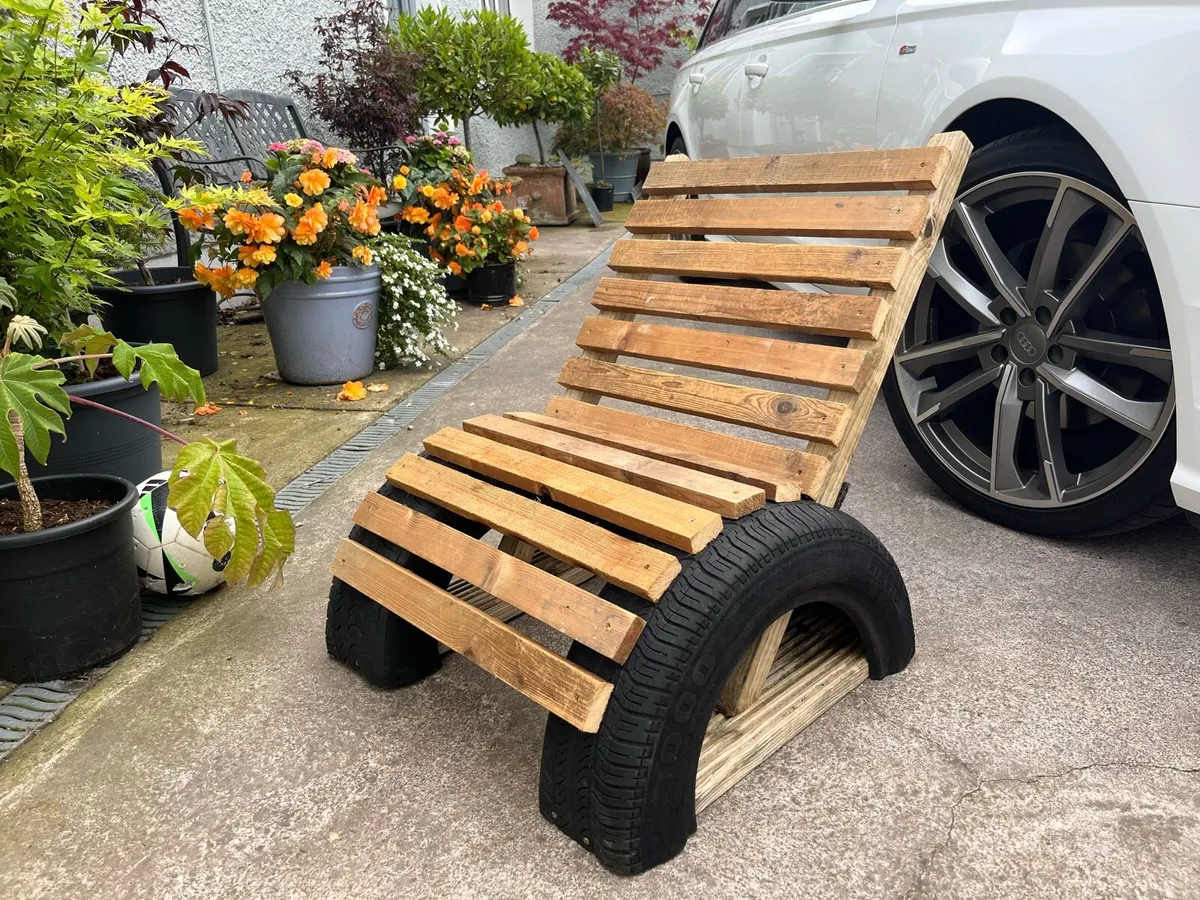 Car tire chair - Image 1