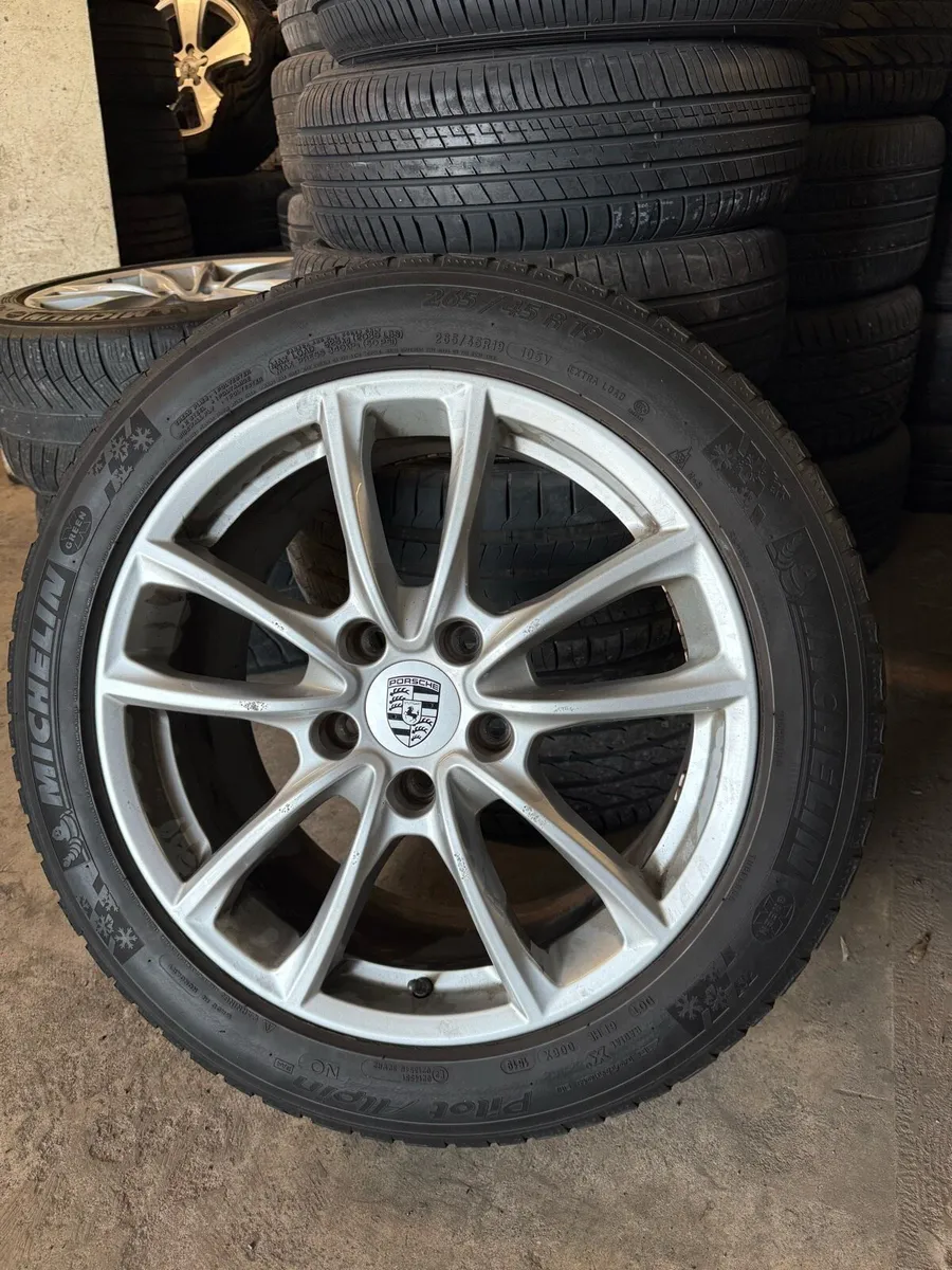 Porsche alloys genuine - Image 2