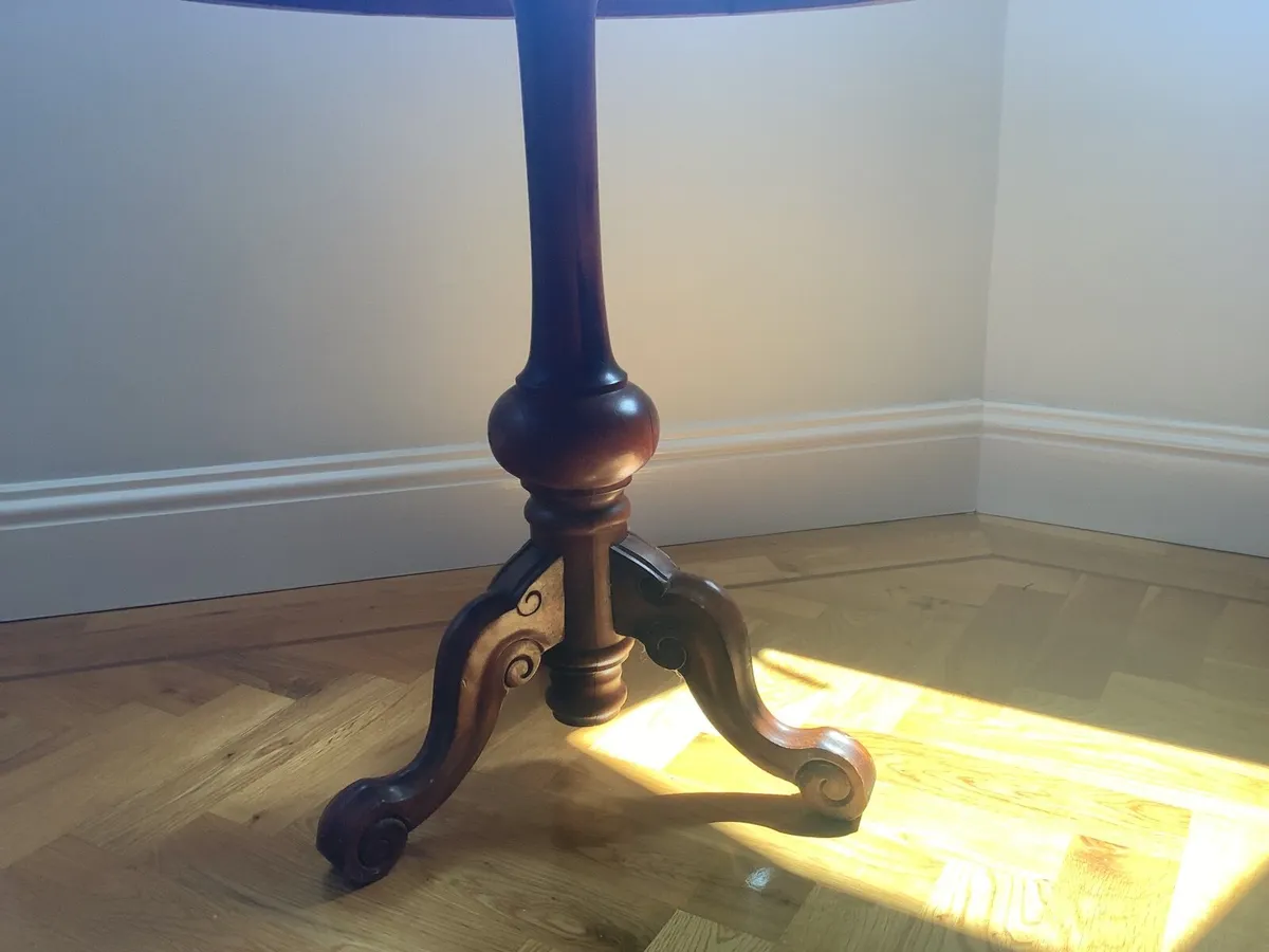 Chess Table Round - Image 2