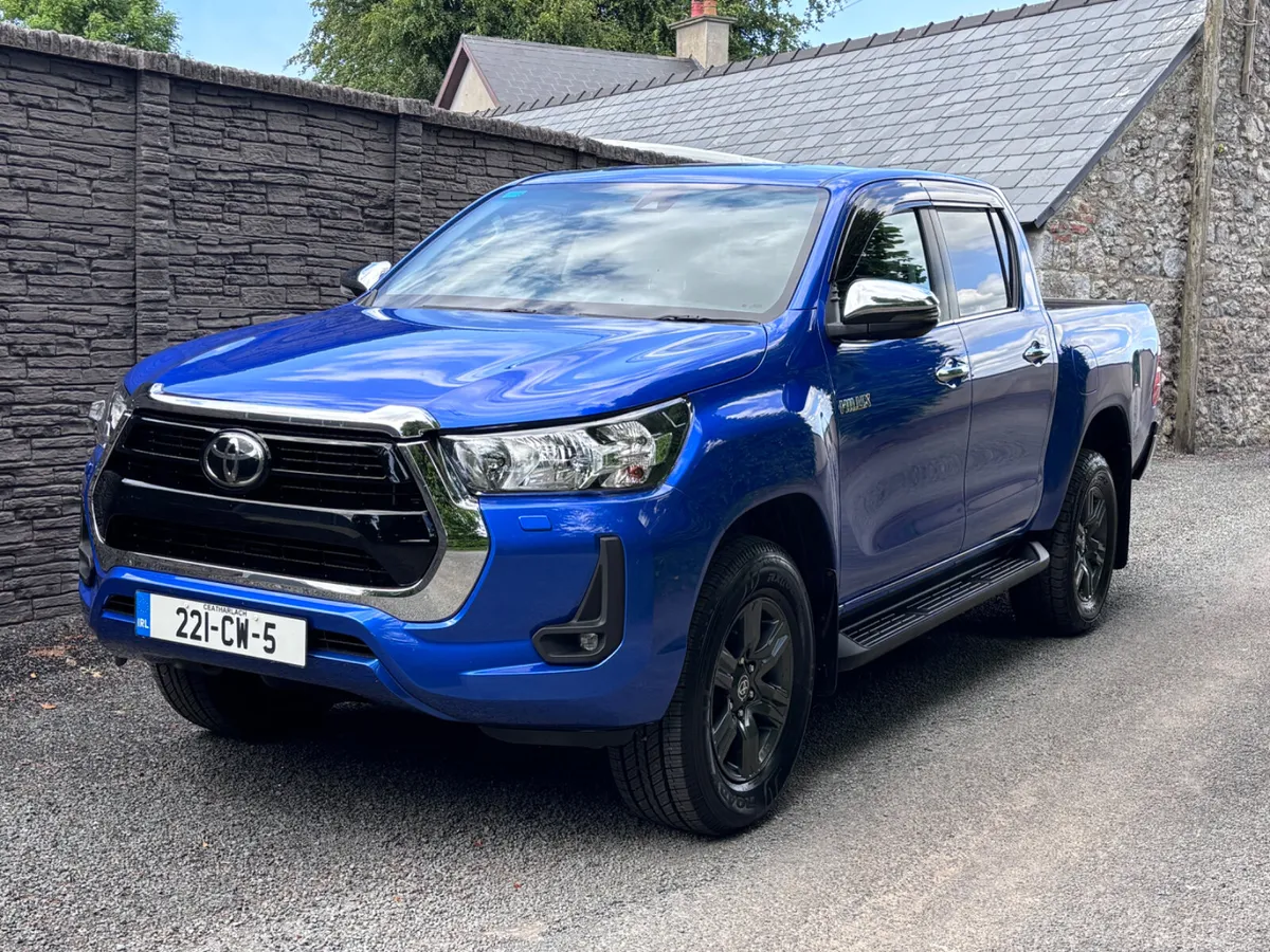Toyota Hilux 2022 - Image 2