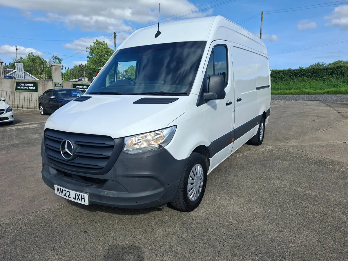 7000 T TOWING 2022 MERC SPRINTER 315 CDI RWD L2H3 - Image 3
