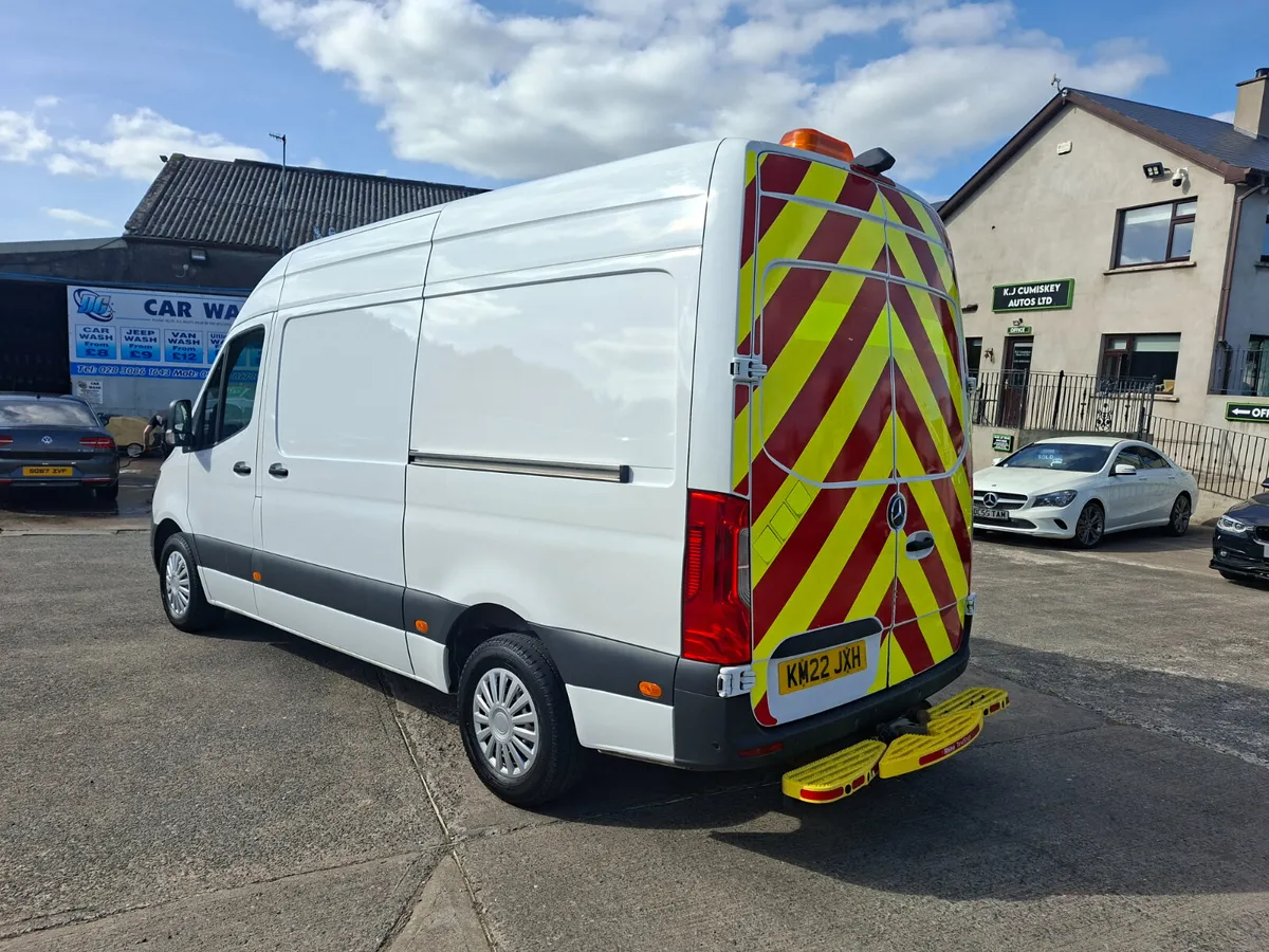 7000 T TOWING 2022 MERC SPRINTER 315 CDI RWD L2H3 - Image 4