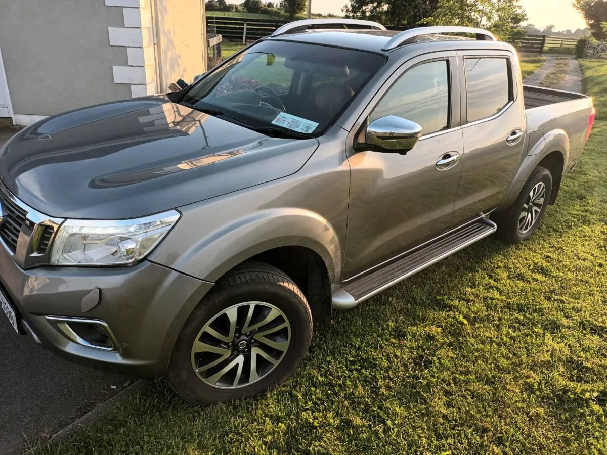 Spotless Nissan Navara Crewcab - Image 1