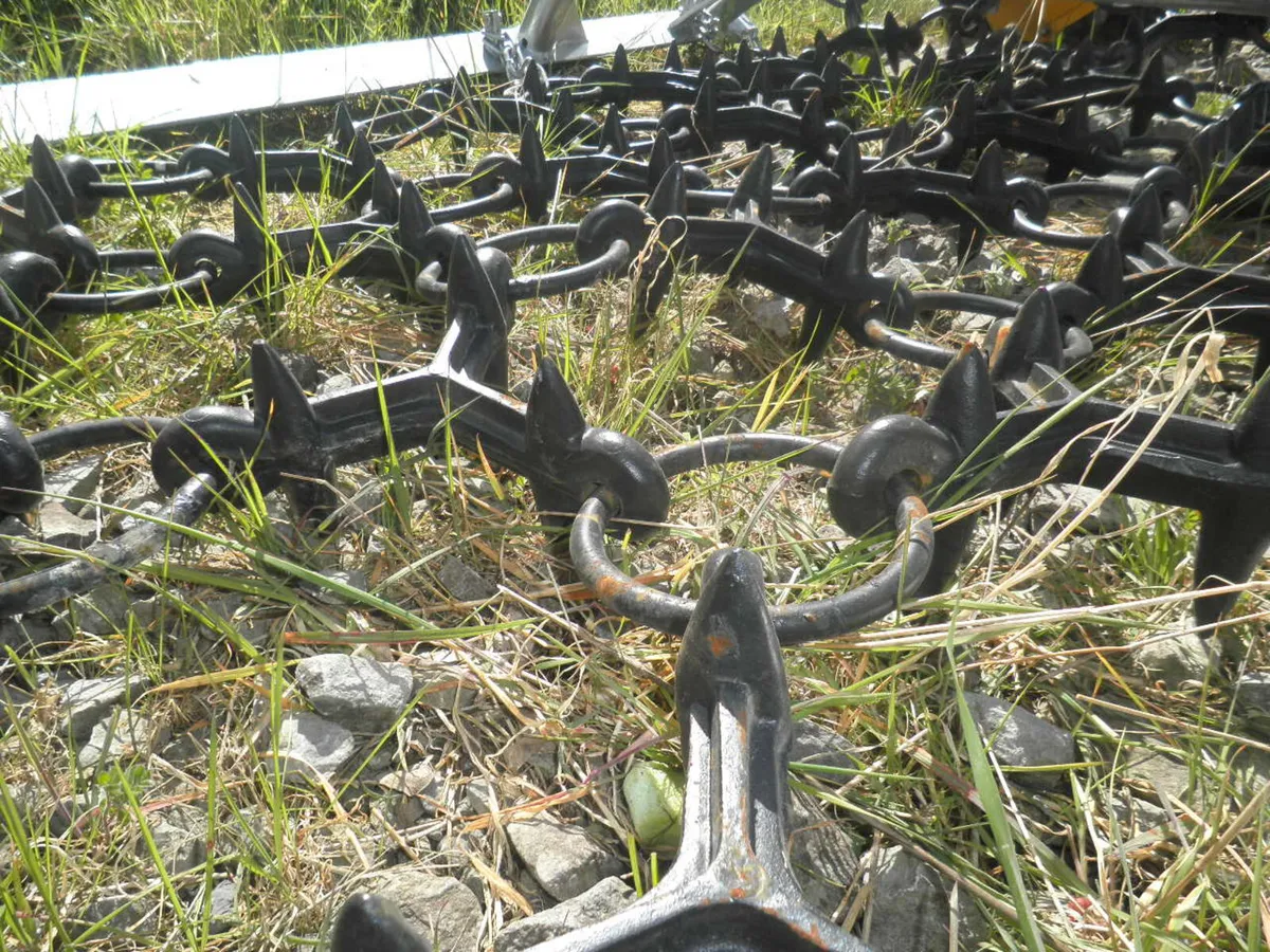 RITCHIE 6m MOUNTED GALV GRASS HARROW - Image 4