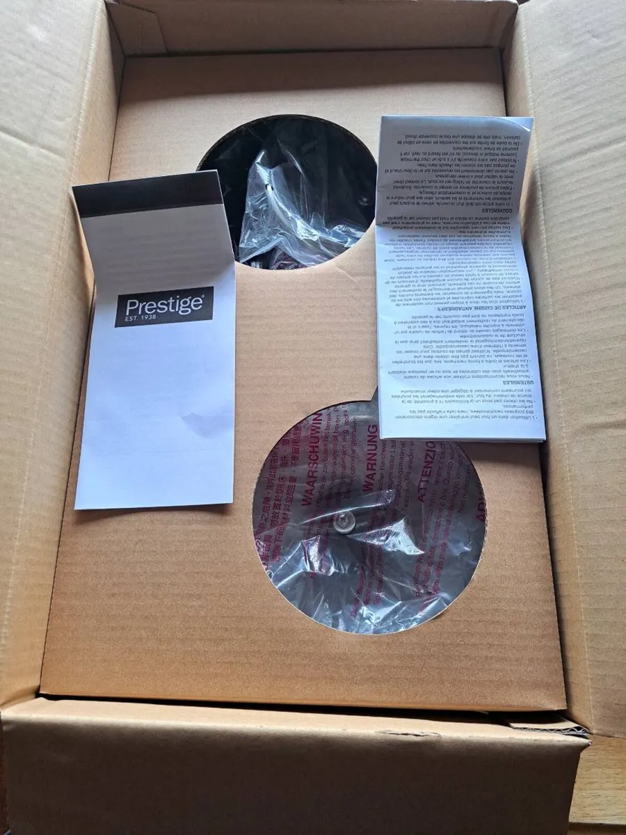 4 piece non - stick stainless steel set +1free - Image 3