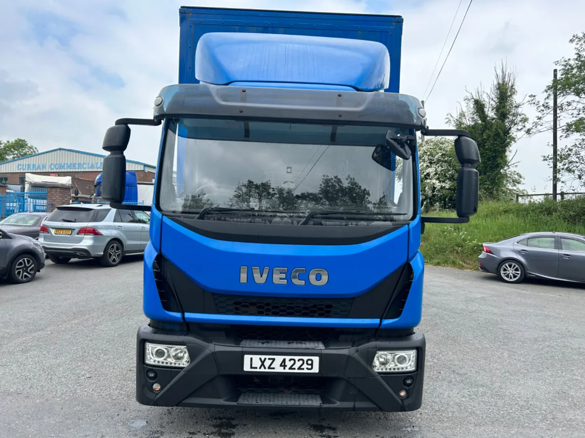 2018 iveco 12e19 12 ton Curtainsider - Image 2