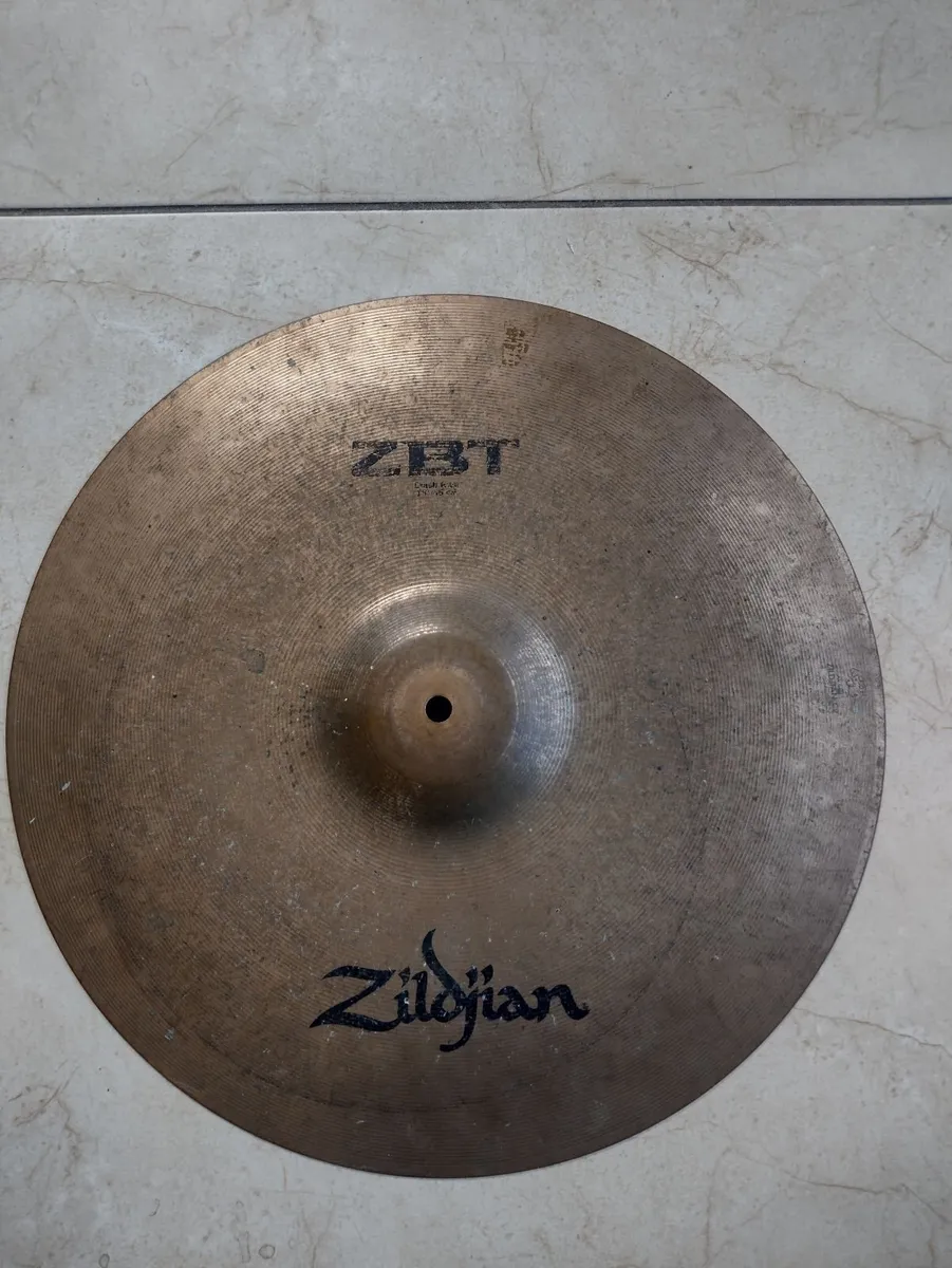 Zildjian ride Cymbal with or without stand.