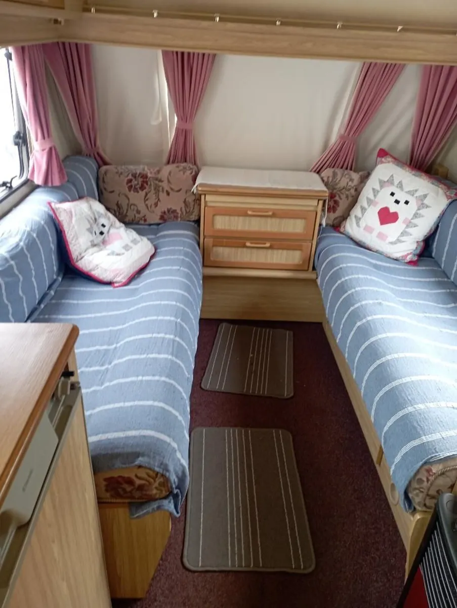 Caravan - Image 3