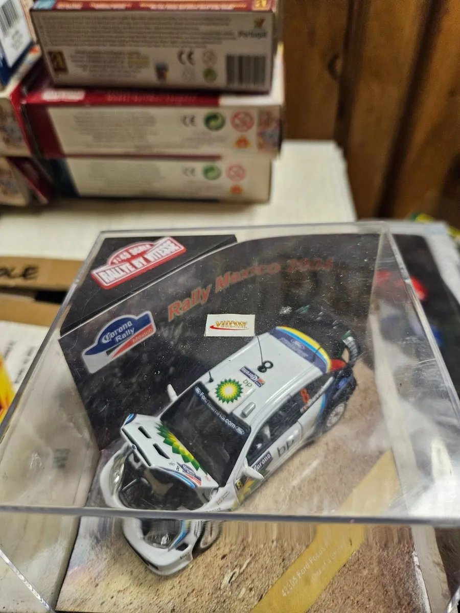 Corgi Vitesse Ford Focus Rally - Image 2
