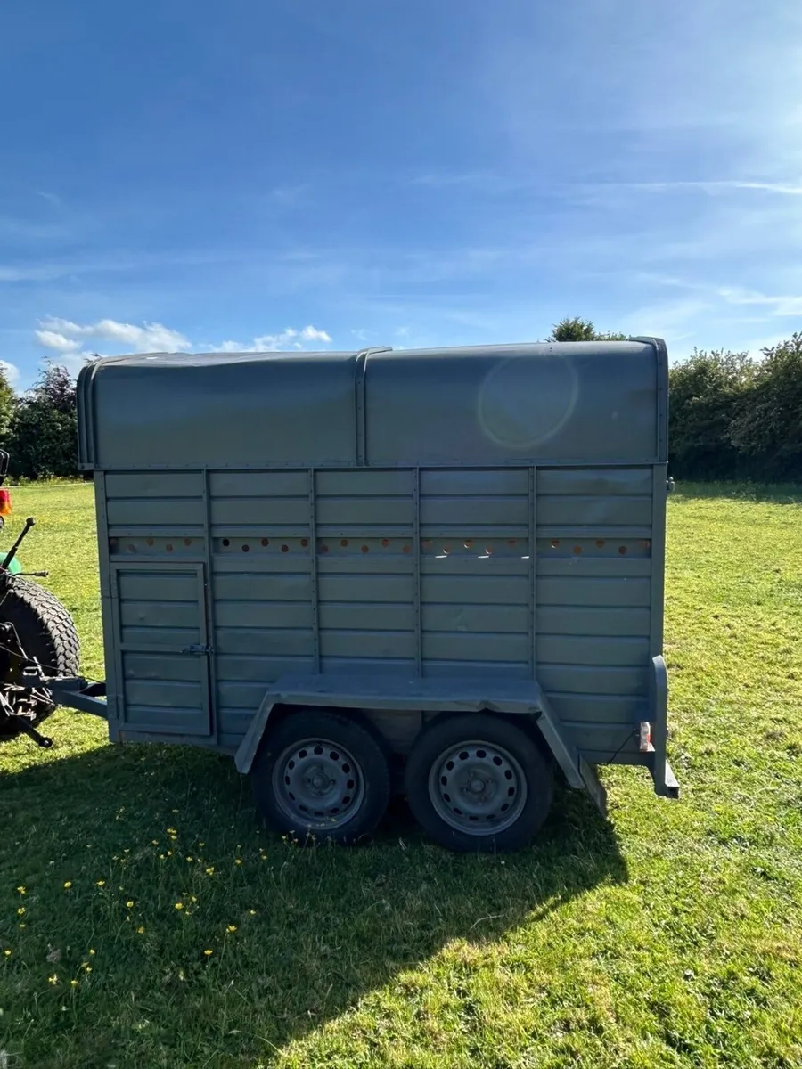 Dooley Livestock Trailer - Image 1