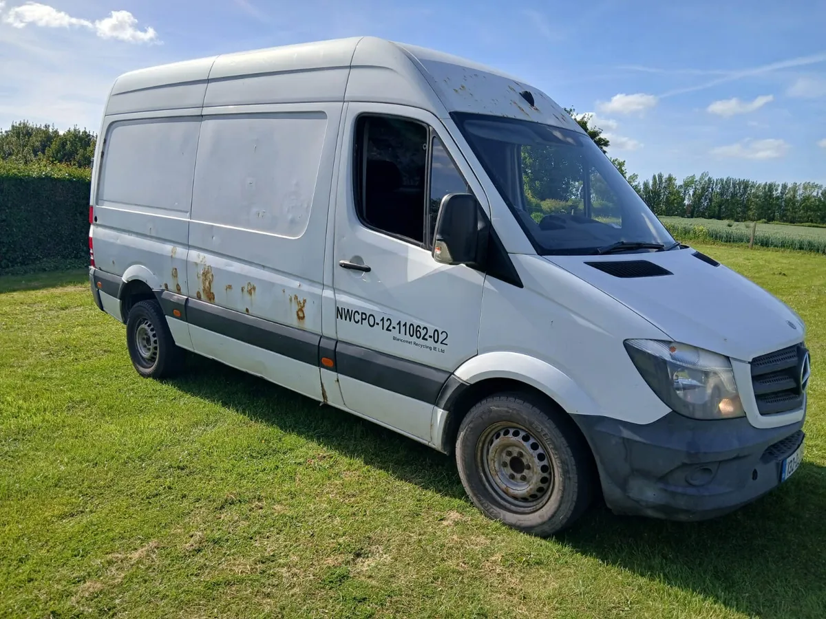 Mercedes-Benz Sprinter 2013 - Image 2