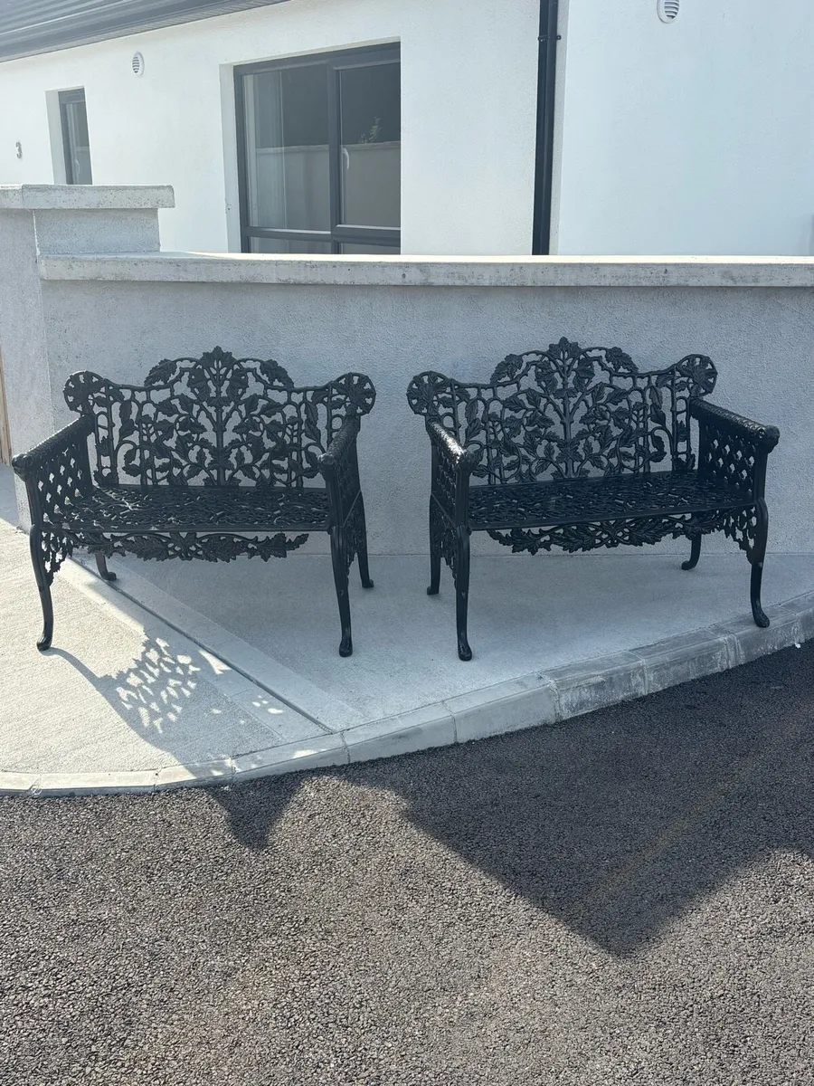 Iron benches - Image 1