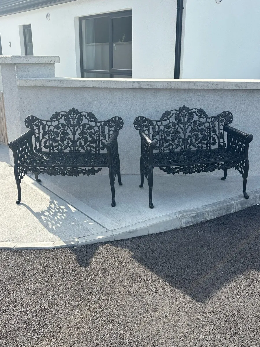 Iron benches - Image 2