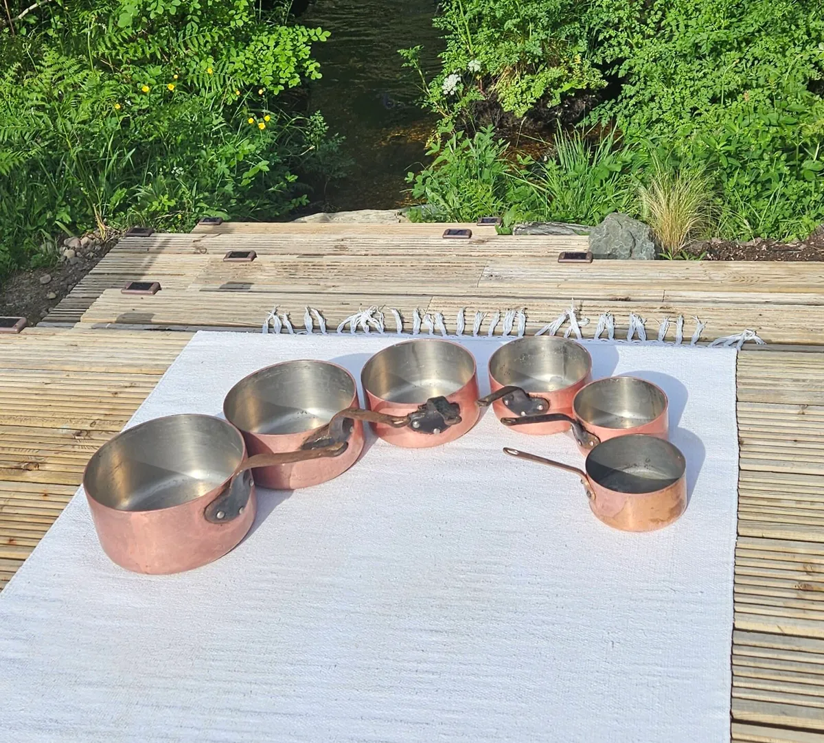 Set of 5 vintage copper pots + 1 free - Image 1