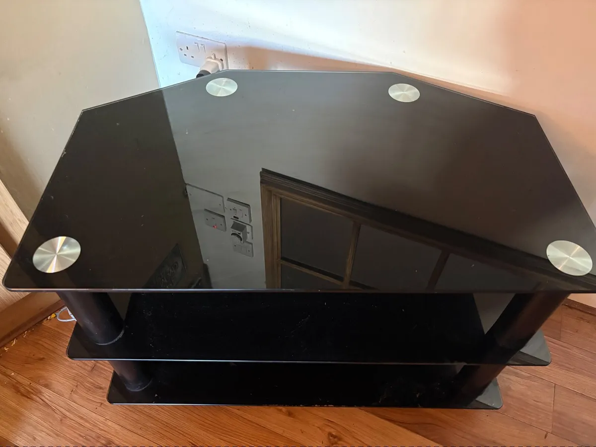 Glass TV stand - Image 2