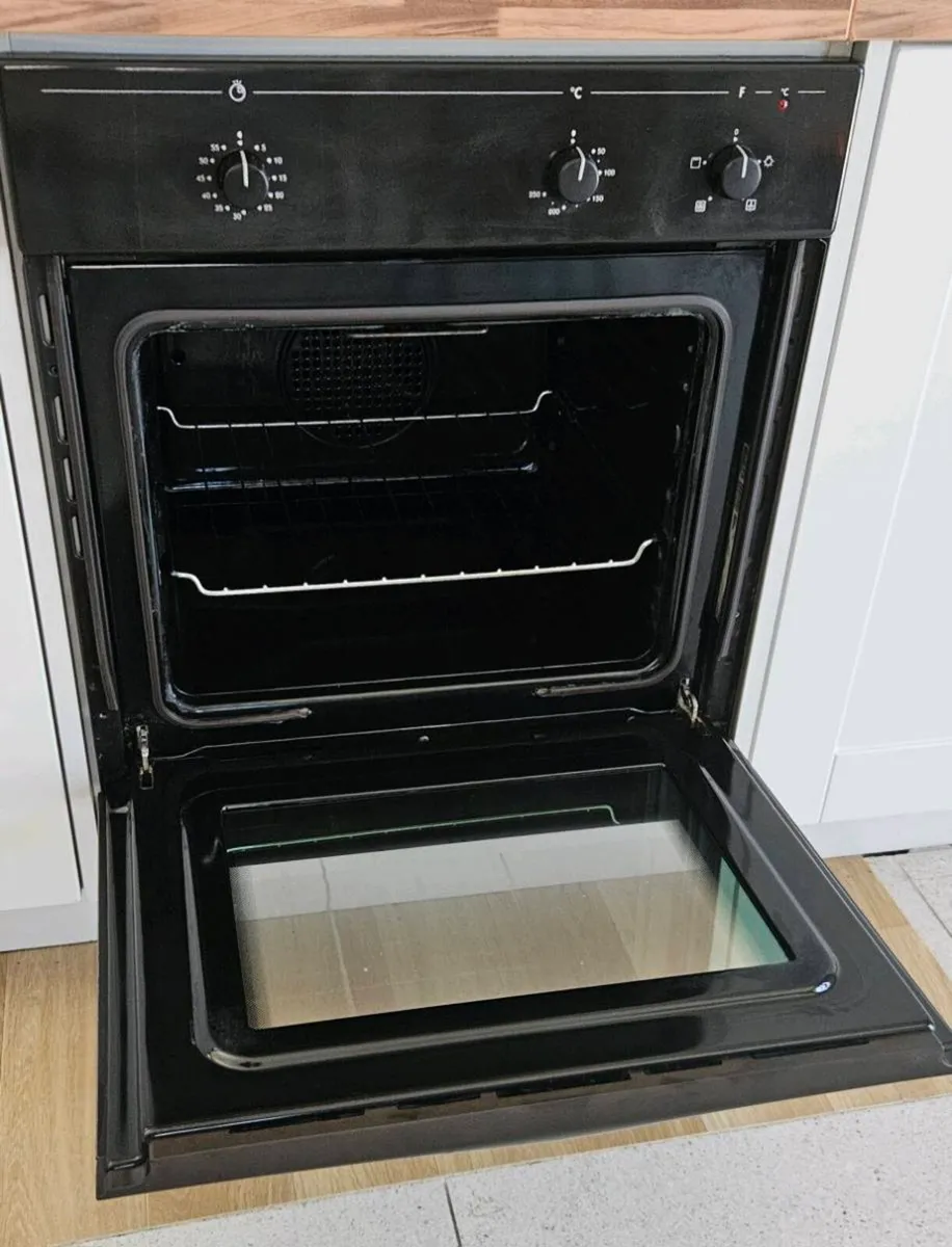 Oven - Image 3