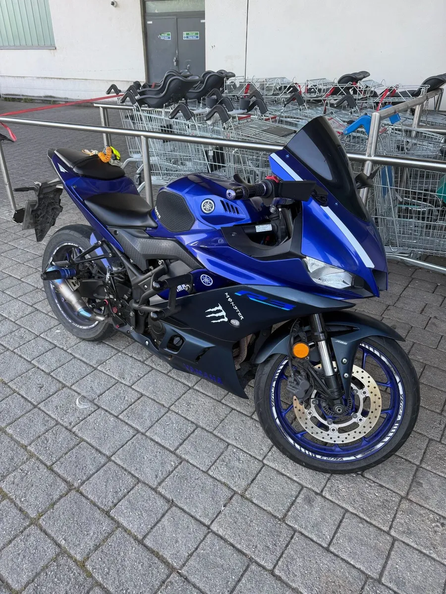 Yamaha r3 - Image 1