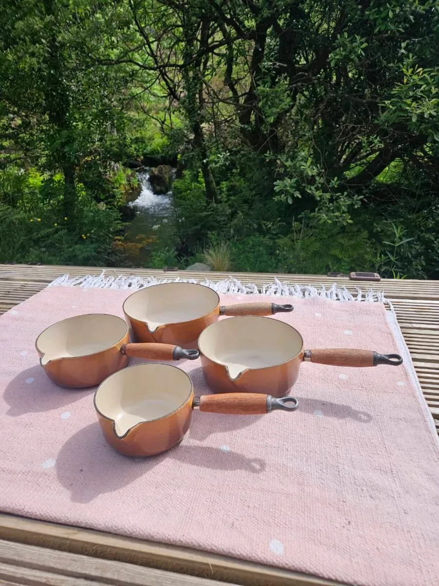 4 Vintage Le Creuset Saucepans / Pots - Image 1