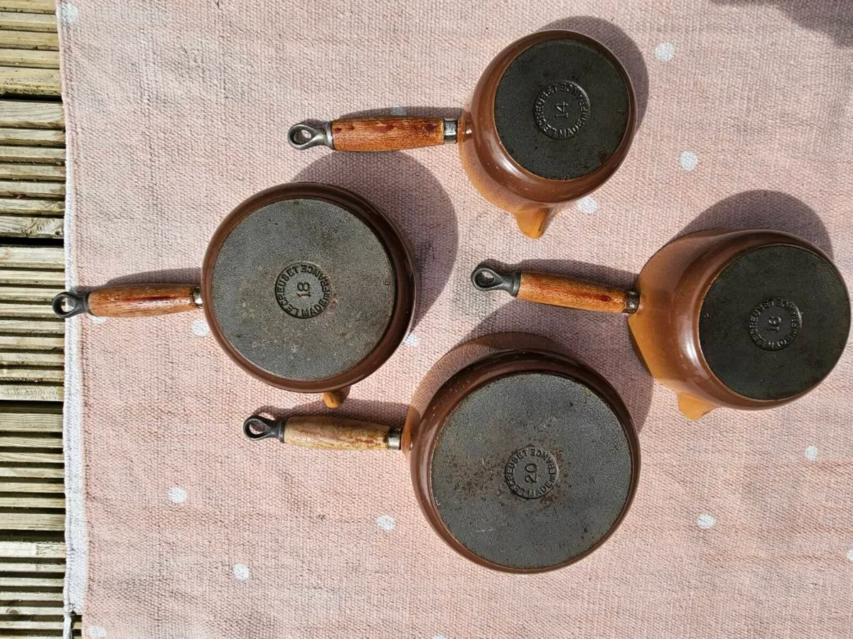 4 Vintage Le Creuset Saucepans / Pots - Image 2