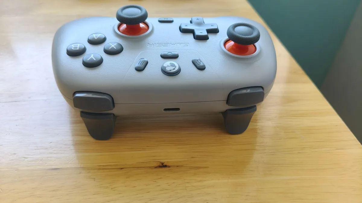 Gaming Controller - Image 2
