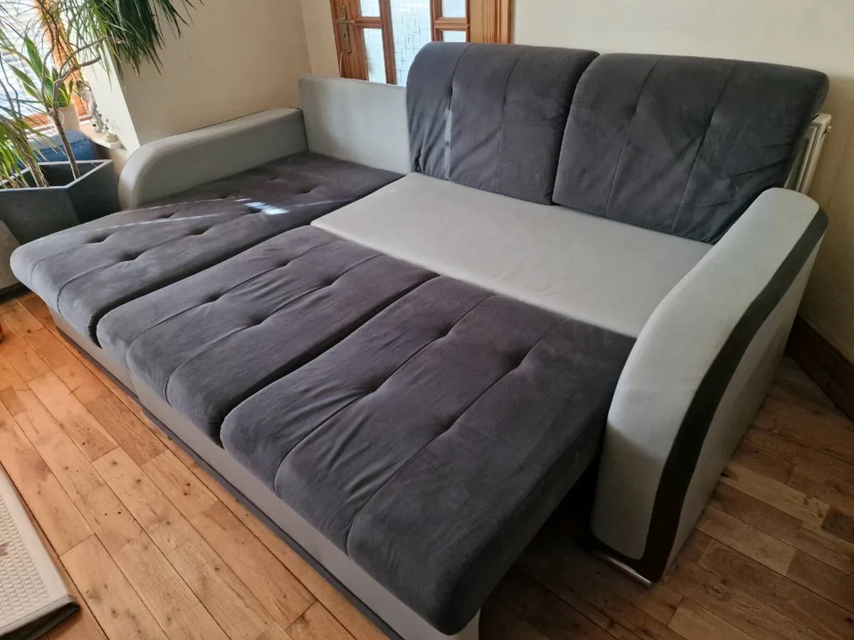 Corner sofa bed - Image 3